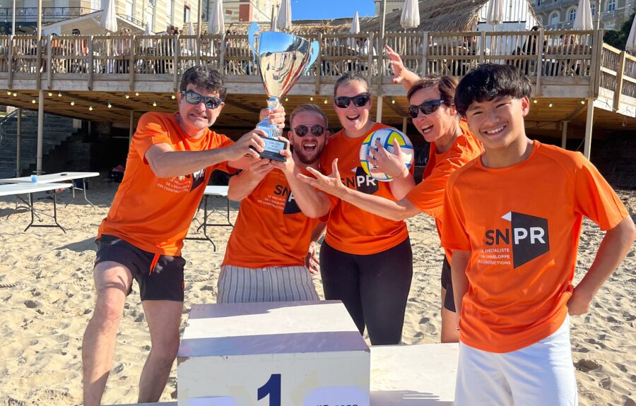 SNPR brille sur le sable du tournoi inter-entreprises de Dinard !